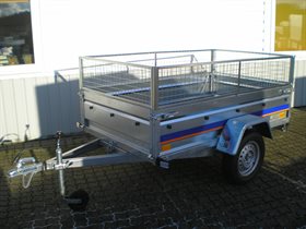 B.7320 fritidstrailer med høje gittersider